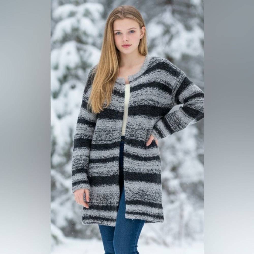 SUNDANCE Sweater Cardigan Coat Knit Gray Full Snap Fuzzy Striped Jacket Tunic XS